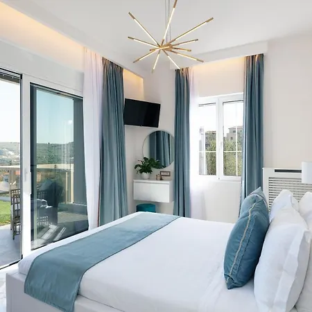 Calluna Hriszí Aktí Haniá